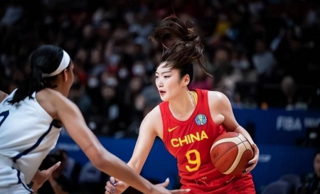 李梦：WNBA的中国库里？命中4个三分球刷新纪录-库里有没有拿过三分大赛冠军